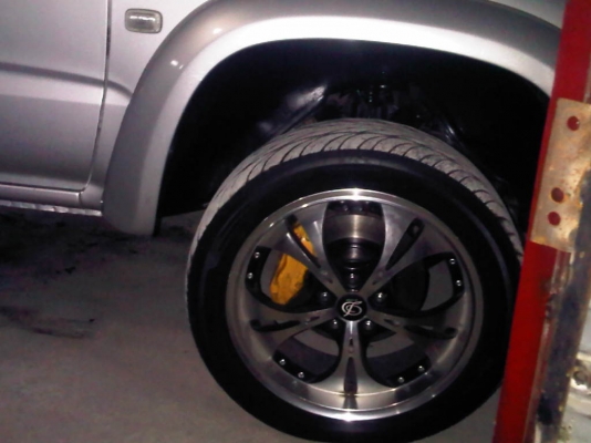 ขายลดราคาอีกครับด่วนๆแม็กVIPขอบ18 5รู114 4วง 8500รวมยาง12000