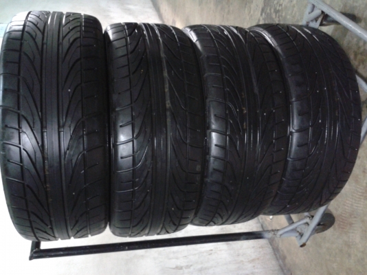 ขายยาง225/45ขอบ18ปี10สภาพดี1ชุด