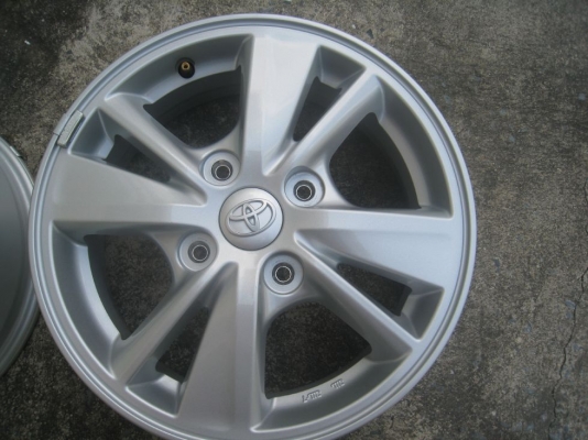 ขายล้อแม็กเดิม toyota avanza 15"x5" 4/114 et45 (081-3747940)