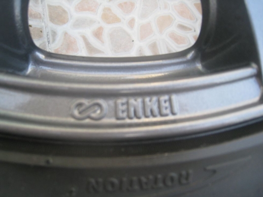 ขายล้อแม็ก enkei tunning sc22 17"x7" 4/100,114 et40+ยาง(081-3747940)