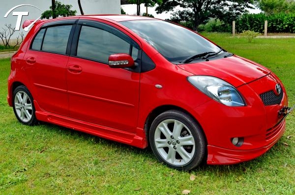 ขายล้อแม็กเดิม toyota yaris 16"x6" 4/100 et51 +ยางปี11 (081-3747940)