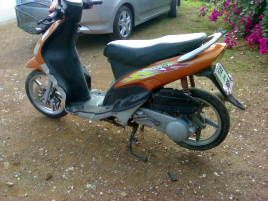 หลายคันเบา ๆ (คลิ๊กปี49+นูโวปี49+สเเมซปี46+เจอาร์ดี50+มีโอ50แปลงสองตา)