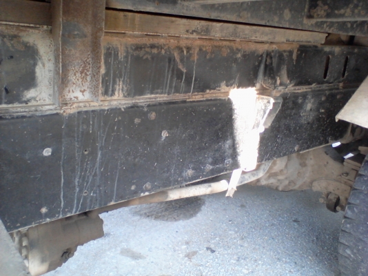 ขายรถสิบล้อ NISSAN UD 320