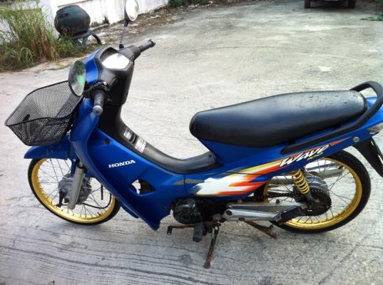 ขายwave100cc ปี45สภาพตามรูป เครื่องเดิมครับ เอกสารพร้อมโอน ราคา13500บาทสนใจติดต่อคุณเก่ง0841609774