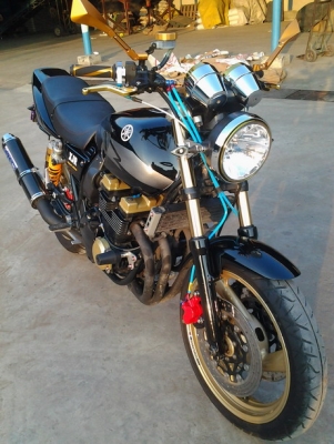 ////// xjr 400 + ทะเบียน ของแต่งล้นๆ ของใหม่เกือบทั้งคัน ///////