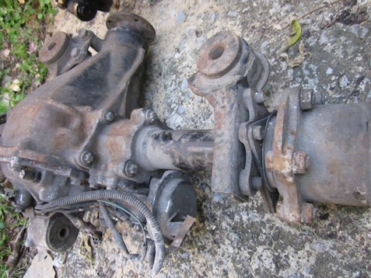 (จัดส่งให้คุณบรรเจิดแล้ว) ชุด 4x4WD หน้า Auto พร้อมดุมล้อ+ยอย+ดิสเบรก+ปีกนก มือสองราคาถูก