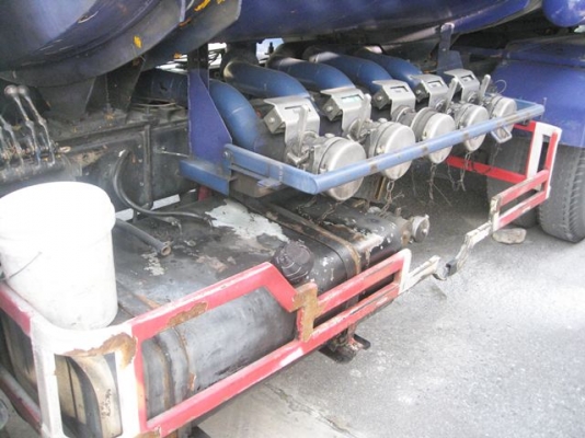 ขายรถบรรทุกน้ำมัน ลดเหลือ 900000 ภายในเดือนธันวานี้