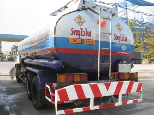 ขายรถบรรทุกน้ำมัน ลดเหลือ 900000 ภายในเดือนธันวานี้