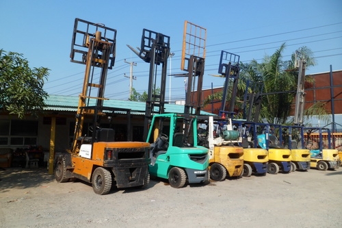 FORKLIFT KOMATSU นำเข้าจากญี่ปุ่น มีให้ท่านเลือกมากมายหลายยี้ห้อ สนใจโทรสอบถาม หรือเข้ามาดูรถได้ที่ร้านค่ะ FORKLIFT KOMATSU นำเข้าจากญี่ปุ่น มีให้ท่านเลือกมากมายหลายยี้ห้อ สนใจโทรสอบถาม หรือเข้ามาดูรถได้ที่ร้านค่ะ