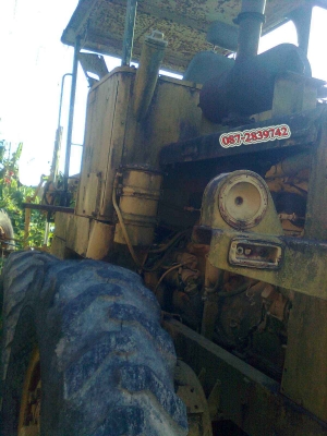 ขายรถเกรดเตอร์ KOMATSU GD 37 เครื่อง CUMMIN