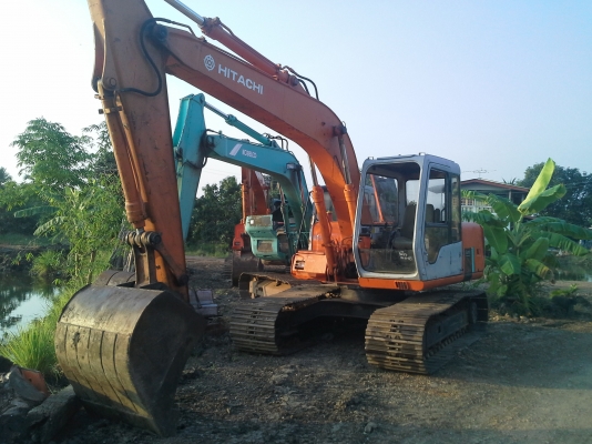 ขายด่วน Hitachi EX120-2  เก่านอกใบแทรค 70  ใช้คันเร่งมือ ราคาไม่แพง