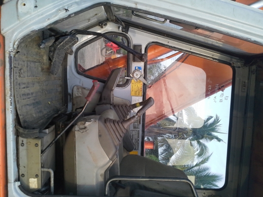 ขายด่วน Hitachi EX120-2  เก่านอกใบแทรค 70  ใช้คันเร่งมือ ราคาไม่แพง