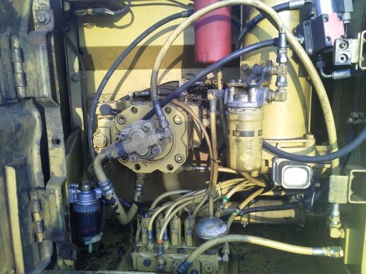 ขายด่วน  CAT312B   เก่านอกยังไม่เคยใช้งานในไทย  สภาพสวย  เครื่องปั้มดีมาก ๆๆ ใบแทรคใหญ่ อาร์มพิเศษ