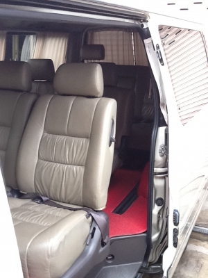 ขายรถตู้ToyotaGrandWagonเบนซิน2500ccปี2004ใช้น้อยมาก