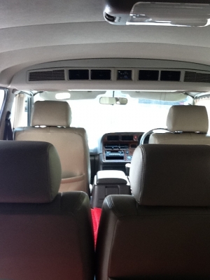 ขายรถตู้ToyotaGrandWagonเบนซิน2500ccปี2004ใช้น้อยมาก