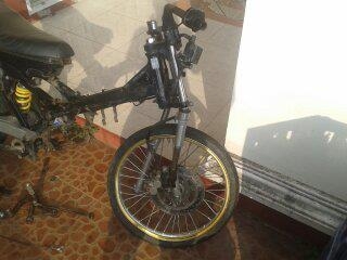 โครงโซนิคตามสภาพครับ 2500 รถอยู่อำเภอเมืองโคราชครับมารับเองครับ