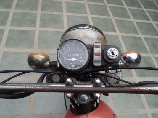 ขาย Suzuki  TS 100 ท่อแซ๊ก สภาพเดิมๆ  มีทะเบียน