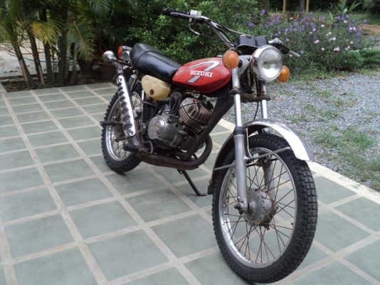 ขาย Suzuki  TS 100 ท่อแซ๊ก สภาพเดิมๆ  มีทะเบียน