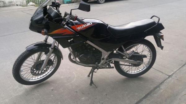 Suzuki rgv 150 จรวจทางเลียบกริ๊ปๆ 10000 บาท