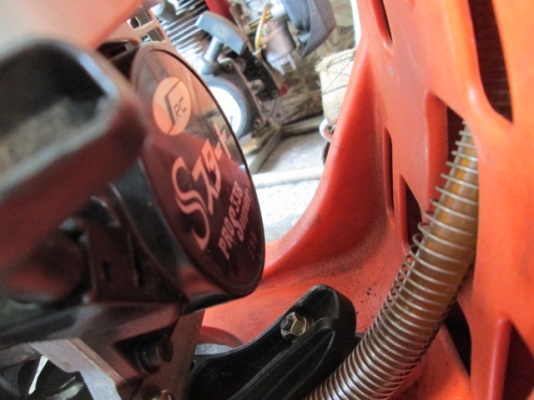 เครื่องตัดหญ้า2จังหวะ ชนิดข้ออ่อน