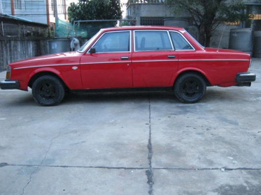 ขายวอลโว่244สวยเดิมวางเครื่องโตโยต้า1Gเกียร์ออโต37000ต่อรองได้