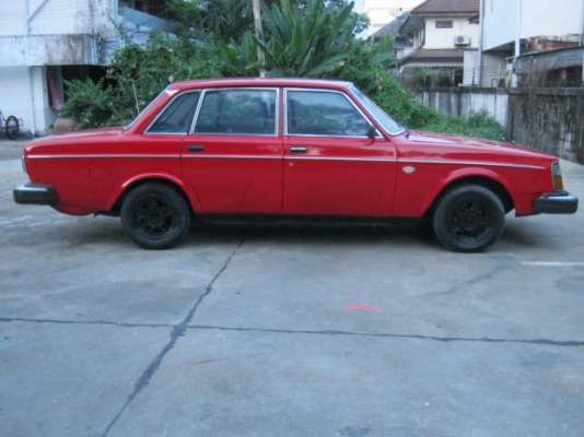 ขายวอลโว่244สวยเดิมวางเครื่องโตโยต้า1Gเกียร์ออโต37000ต่อรองได้