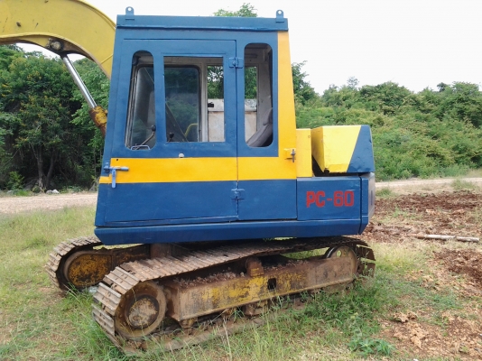 ขายรถแบ็คโฮ komatsu pc 60 รุ่น 5 เครื่องเดิม ปั๊มเดิม เก็บงานบ้าง เอกสารสัญญาซื้อขาย