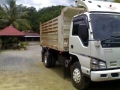 รถอีซูซุ 6 ล้อดั้ม NQR 175 แรงม้า ปี 51 สนใจติดต่อ 081 - 6079515