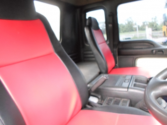 ISUZU   DECA 195 HP  หกล้อดั๊มพ์ รถสวยเอกสารพร้อมโอน