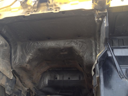 ISUZU   DECA 195 HP  หกล้อดั๊มพ์ รถสวยเอกสารพร้อมโอน