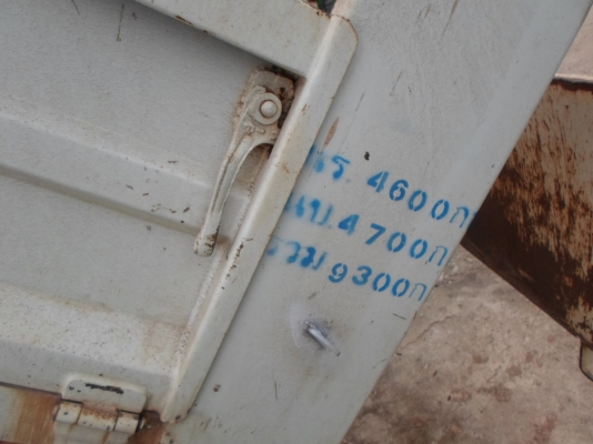 ISUZU   DECA 195 HP  หกล้อดั๊มพ์ รถสวยเอกสารพร้อมโอน