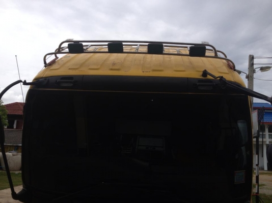 ISUZU   DECA 195 HP  หกล้อดั๊มพ์ รถสวยเอกสารพร้อมโอน