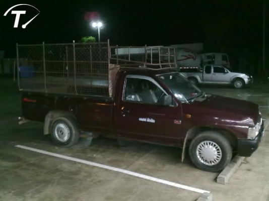 ขายรถ NISSAN BIG M 2.5 ราคาเบา ๆ 89,000 บาท