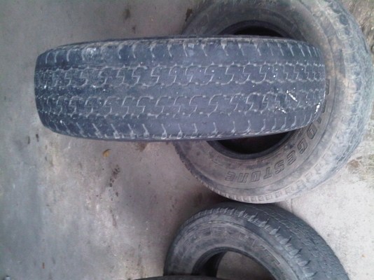 ขายยางบิสโตน16 205 ติดรถนาวาร่า6เส้น1500