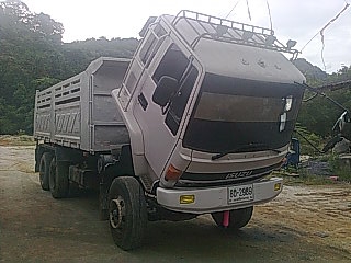 ขายรถ 10 ล้อดัมพ์ ISUZU คัสซีจัมโบ้ 3469055 หัวเก๋งROCKY เครื่อง 6SD1-713201 240 แรงม้า เกียร์ฟูลเลอร์ มีระบบลากพ่วง แอร์เย็นฉ่ำ ปั๊มไฮดรอลิคยกดัมพ์ขนาด 20 ตัน ประกันชั้น 3 เอกสารเล่มทะเบียนพร้อมภาษี 31/3/2557 คัสซีสวย ราคา 950000