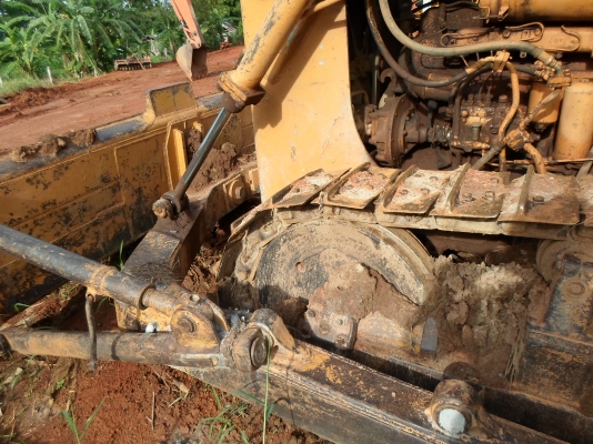 รถแทรกเตอร์ ยี่ห้อ KOMATSU รุ่น D-50-A