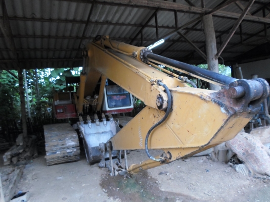 ขายรถแบ็คโฮ KOMAYSU PC -200-5 ตูดแดง ไฟฟ้าครบ แต่จอเสีย