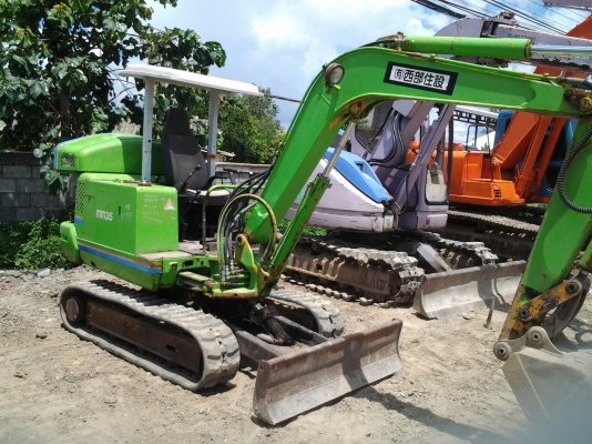 ขาย..รถขุด MITSUBISHI MM35 S/N E2F00154 เลขชั่วโมงทำงาน 3,33x hr. รถเก่าญี่ปุ่น มีใบอินวอยล์.