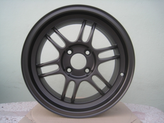 ขายล้อแม็กใหม่ RPF1 ขอบ15 สีเทากัล F7"et41,R8"et35 4รู100 ถ้าพร้อมยาง \% ชุดละ 12,500 บาทครับ มี 185/55,195/55 r15   สนใจติดต่อเล็กคลองสามครับ (081-3747940)