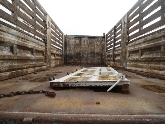 ขายด่วนลูกพ่วงไม่ดั้มสองเพลา พนัสสภาพพร้อมใช้เลย มีสัญญาซื้อขายราคาถูกรีบจอง 0843923995 0811838154