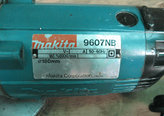 ขายด่วน หินเจีย7" Makita 9607NB 1800W MADE IN JAPAN แท้100\% ขายด่วน หินเจีย7" Makita 9607NB 1800W MADE IN JAPAN แท้100\%