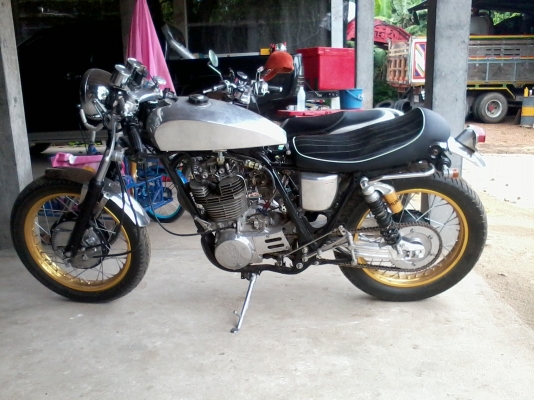 ขาย SR400 cafe 0822273910