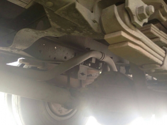 ISUZU NPR 130 HP 4HG1 ปี 51 กระบะคอกเหล็กความยาว 5 เมตร รถสวยภายในครบพร้อม แอร์เย็น พวงมาลัยเพาเวอร์ กระจกปรับไฟฟ้า ช่วงล่างแน่นคัชซีสวยมาก ยาง 8.25 ขอบ 16 สภาพดี 80\% พร้อมบรรทุกพร้อมใช้งาน เอกสารทะเบียนภาษีครบพร้อมโอน ราคาต่อรองได้ครับ
