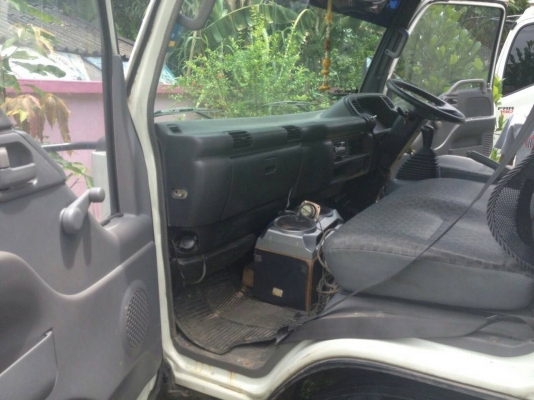 ISUZU NPR 130 HP 4HG1 ปี 51 กระบะคอกเหล็กความยาว 5 เมตร รถสวยภายในครบพร้อม แอร์เย็น พวงมาลัยเพาเวอร์ กระจกปรับไฟฟ้า ช่วงล่างแน่นคัชซีสวยมาก ยาง 8.25 ขอบ 16 สภาพดี 80\% พร้อมบรรทุกพร้อมใช้งาน เอกสารทะเบียนภาษีครบพร้อมโอน ราคาต่อรองได้ครับ