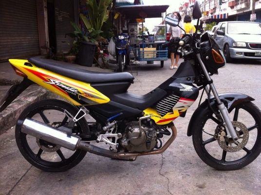 SONIC ไมล์ขาว ปี 46 ล้อแม็กซ์ เครื่องแน่น ไม่มีควันขาว ไม่หลวม มีเล่ม เอกสารครบ