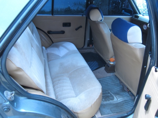 รถโบราณเก่าเก็บ