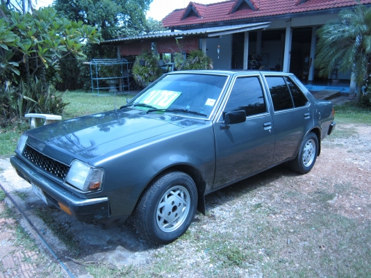 รถโบราณเก่าเก็บ