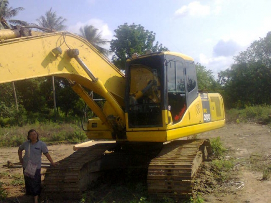 ต้องการขาย / รถแม็กโค PC 200-7 โคมัสสุ ต้องการขาย / รถแม็กโค PC 200-7 โคมัสสุ