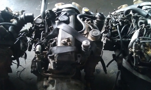 ขายเครื่อง4D56ติดโบพร้อมเกียร์4WDเครื่องนอกครบๆ