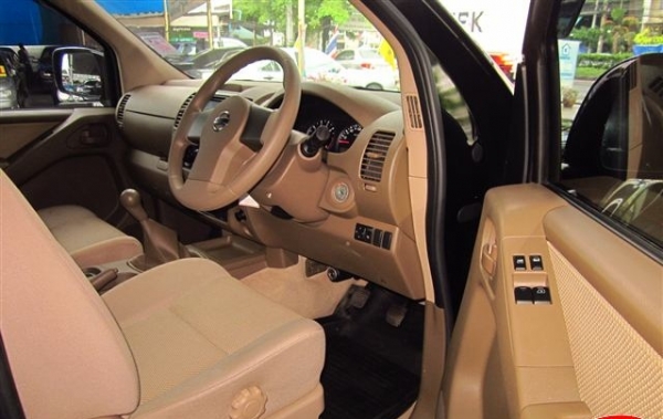 ขาย นิสสัน นาวาร่า แค็ป คาริเบอร์ 2500cc ปี2010